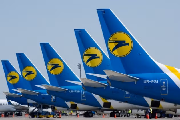 Bắt đầu từ 0 giờ ngày Thứ Hai (14/2), không phận Ukraine sẽ đóng cửa hoàn toàn cho các chuyến bay của máy bay dân dụng; mặc dù các đường bay Âu –Á, từ lâu đã hạn chế sử dụng không phận Ukraine, mà bay vòng sang Belarus; nhưng đã chính thức chấm dứt.