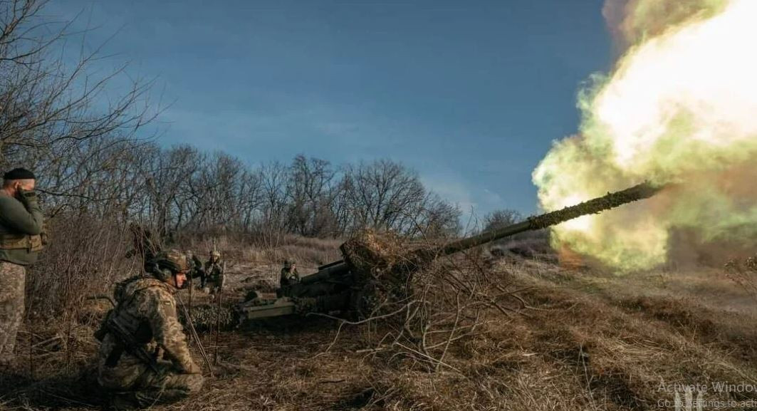 Theo đoạn video do Ukraine công bố, vành đai rừng từ vùng ngoại ô phía tây sân bay bỏ hoang đến phía bắc làng Klishchiivka hiện nằm dưới sự kiểm soát của Quân đội Nga. Điều này có thể có nghĩa là Nga đã lấy lại được đôi chút một số vị trí trước đó đã bị mất trước cuộc phản công của Lữ đoàn xung kích độc lập số 92 của Ukraine.
