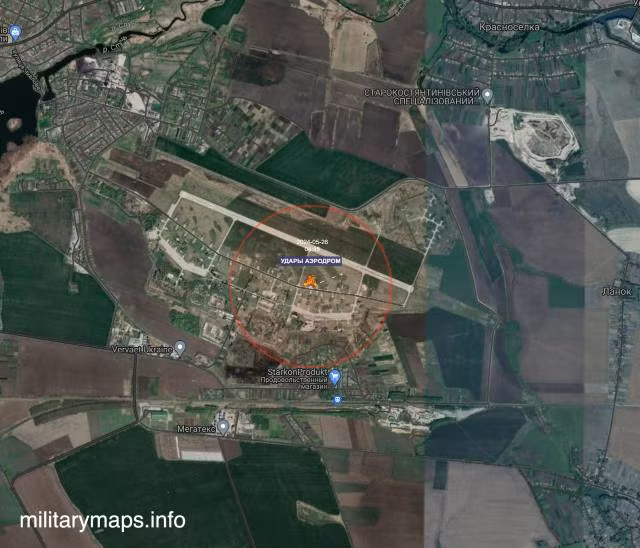 Tuy nhiên bất chấp khả năng che giấu và ngụy trang tiên tiến, những chiếc Su-24 của Không quân Ukraine, đã bị tấn công chính xác bởi tên lửa siêu thanh Kinzhal. Những tên lửa này đã bắn trúng máy bay bên trong hầm trú ẩn bằng bê tông kiên cố, đặt tại sân bay quân sự Starokonstantinov.