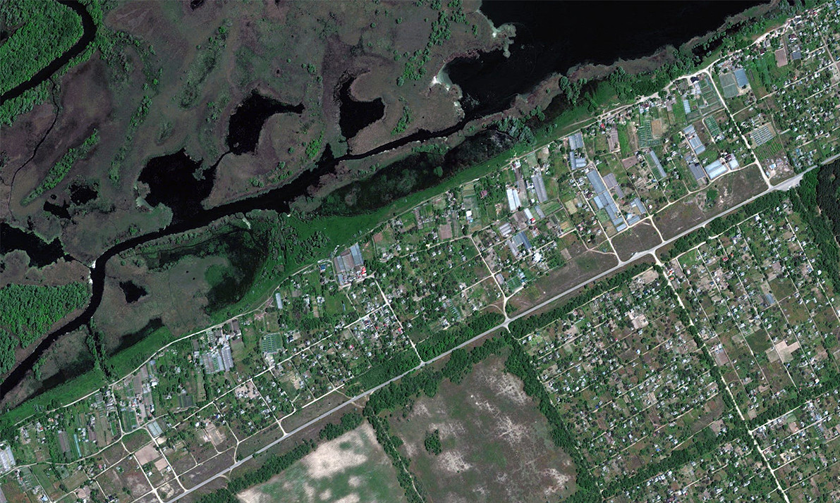 Chuyên gia Damantsev giải thích thêm rằng, việc bổ sung vệ tinh thứ tư thuộc dòng Resurs, có độ phân giải lên tới 0,7 mét vào dàn vệ tinh hiện có của Nga, đóng một vai trò quan trọng. Khả năng phát hiện nâng cao này, có thể sẽ xác định chính xác các vị trí bí mật của các máy bay chiến đấu F-16AM mà Ukraine sắp nhận được. 