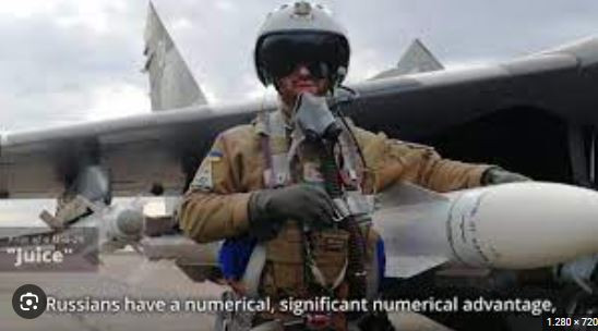 Theo phi công “Juce”, cuộc phản công của Ukraine sẽ hiệu quả và an toàn hơn nếu Không quân Ukraine nhận được những chiếc máy bay F-16 của Mỹ, vì F-16 có khả năng thực hiện nhiều nhiệm vụ quan trọng.