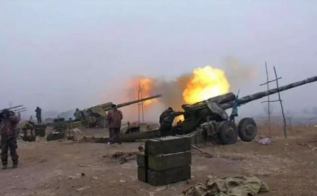 Tóm lại, thế bế tắc trên chiến trường Kursk khó có thể phá vỡ trong thời gian ngắn. Hai bên không ngừng huy động quân và tối ưu hóa cách bố trí chiến thuật, nhằm chiếm thế thượng phong trong cuộc đối đầu khốc liệt. Hướng đi tương lai của mặt trận Kursk vẫn phụ thuộc vào cách cả hai bên phản ứng với những thách thức và tình thế tiến thoái lưỡng nan hiện tại của Ukraine. (Nguồn ảnh Ukrinform, Kyiv Independent, Sputnik).