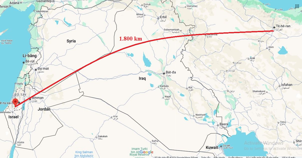 Khoảng cách từ lãnh thổ Israel tới Tehran, thủ đô của Iran, là 2.000 km, căn cứ quân sự gần hơn cũng cách đó khoảng 1.500 km. Tuy nhiên, bán kính chiến đấu của F-35 của Israel chỉ là 1.370 km, bán kính chiến đấu của F-15 là 1.600 km, và bán kính chiến đấu của F-16 chỉ là 900 km. Khi được trang bị tên lửa không đối đất, bán kính chiến đấu của các máy bay chiến đấu trên sẽ giảm đi rất nhiều.