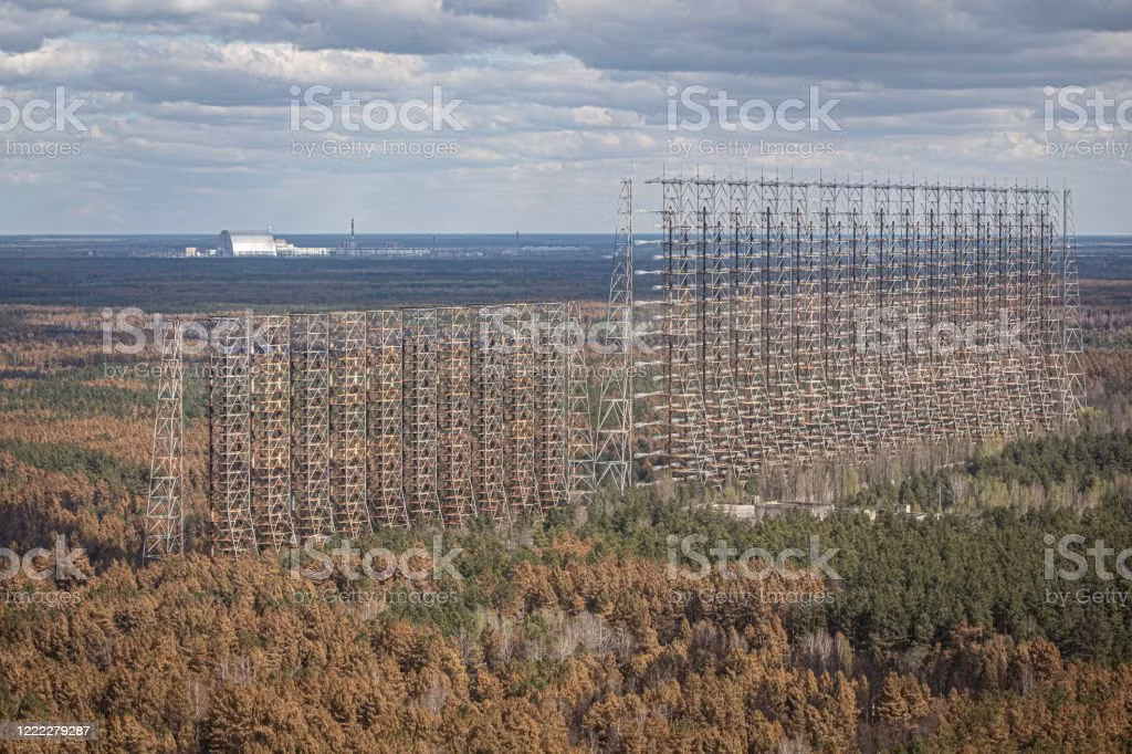 Không có gì ngạc nhiên khi chiếc radar này cuối cùng bị “bỏ rơi”, nhưng việc xây dựng Duga 3 không phải là vô nghĩa. Còn hiện giờ, đối với cả khách du lịch và cư dân địa phương, chiếc siêu radar từng bị bỏ rơi này, đã trở thành điểm thu hút khách du lịch địa phương nổi tiếng nhất. 