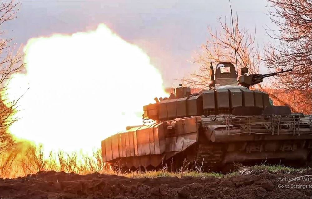 Hiện Quân đội Nga đã tiến vào tuyến phòng thủ thứ ba và Chasov Yar là tiền đồn của tuyến phòng thủ này. Theo kênh quân sự Geroman đưa tin, Quân đội Nga từ đầu tháng 4 đến nay, tiến hành các cuộc tấn công lớn vào hàng loạt vị trí của Ukraine ở Chasov Yar. 