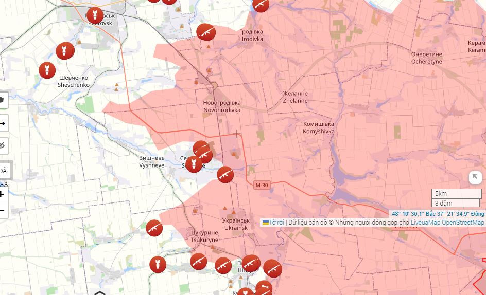 Hiện Tập đoàn quân trung tâm của Nga đã tràn ngập được tất cả các điểm chốt trên tuyến phòng thủ ở khu vực thành phố Pokrovsk. Họ đang tiến hành “dọn dẹp” khu vực xung quan Pokrovsk, tạo thế bao vây gọng kìm, sau đó mới tấn công tổng lực vào thành phố này.