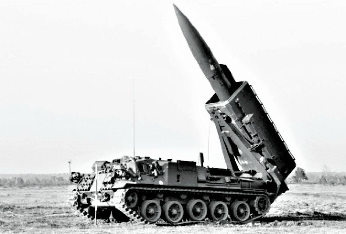 Vào thời điểm Liên Xô sụp đổ, theo đánh giá của tình báo Mỹ, Moscow sở hữu khoảng 20.000 đầu đạn hạt nhân chiến thuật, và số lượng có khả năng cao hơn con số này trong những năm trước đó.