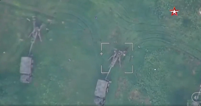 Trong khi đó, Bộ Quốc phòng Nga cho biết, hôm 18/5, máy bay không người lái (UAV) tấn công của Nga, với sự hỗ trợ của các đơn vị pháo binh, đã phá hủy một khẩu đội pháo M777 do Mỹ mới viện trợ, gần khu vực Podgornoye ở Ukraine.