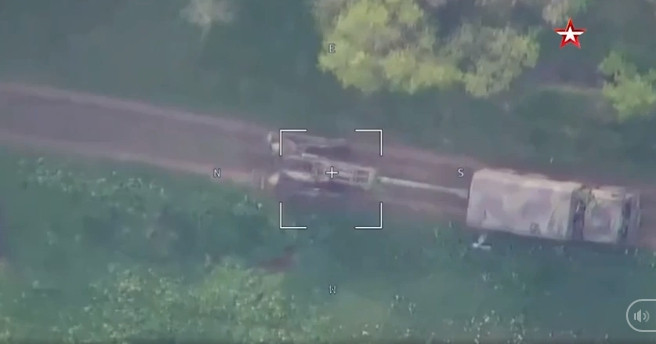 Các chuyên gia lưu ý rằng, hiện tại số lượng pháo M777 trong biên chế của Quân đội Ukraine tương đối ít; do đó loại pháo này sẽ nhanh chóng bị Quân đội Nga săn lùng và phá hủy.