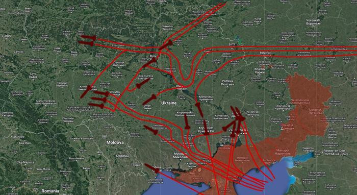 Một số tên lửa hành trình của Nga đã tấn công các mục tiêu ở khu vực Lviv và Ivano-Frankivsk, Volyn, Chernihiv, Zaporozhye, Krivoy Rog và Odessa ở miền tây Ukraine. Đặc biệt tại Zhytomyr, cũng có kỷ lục về các vụ nổ lặp đi lặp lại.