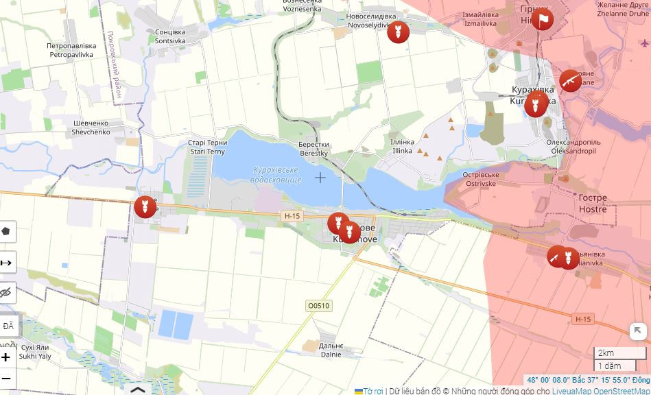 Trong khi đó, tại cứ điểm Kurakhove, nằm ở phía nam làng Kurakhovka vừa bị quân Nga trang ngập, cố vấn của người đứng đầu nhà nước cộng hòa nhân dân Donetsk tự xưng (DPR), Igor Kimakovsky đã thông báo, quân Ukraine đã bắt đầu rút khỏi đây. 