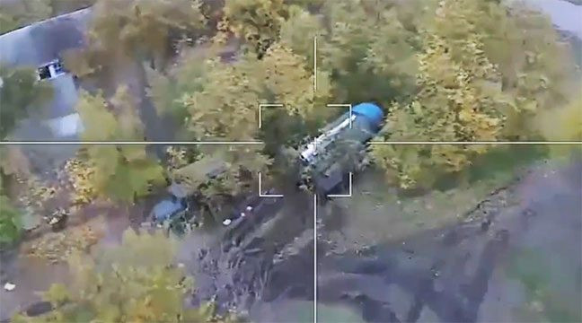 Trong vài tuần qua, pháo binh Ukraine đã liên tục bị UAV tự sát của Nga tấn công. Theo dữ liệu từ các video được truyền thông Nga đăng tải, UAV Lancet đã phá hủy thành công ít nhất 4 khẩu lựu pháo xe kéo M777.