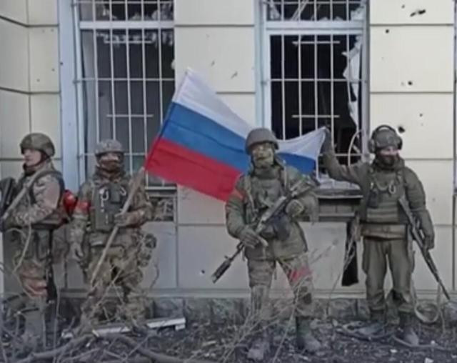 Trong đó, bốn địa điểm đầu tiên đều ở khu vực Donbass, chỉ có Rabotino là ở tỉnh Zaporozhye, hơn nữa Quân đội Nga đã thành công chiếm được Bakhmut, Avdiivka và Marinka; có thể nói là đã đạt được thành công về phía Donbass.