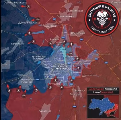 Tư duy này của lãnh đạo Kiev tiếp tục thể hiện ở chiến dịch phòng thủ Bakhmut; hiện tại Bakhmut đã bị Quân đội Nga bao vây ba mặt, gần như mọi đường tiếp tế đều bị cắt đứt. Ngay cả ông trùm của nhóm lính đánh thuê Wagner cũng cho biết, quân Nga không vội đánh chiếm Bakhmut, mà muốn dùng thành phố này, để tiếp tục tiêu hao sinh lực của Quân đội Ukraine.