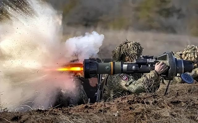 Đây là lần thứ ba đặc nhiệm Ukraine tiến hành đột kích vào nhà máy điện hạt nhân trong hai ngày qua. Theo thông tin của hãng thông tấn TASS, quân đội Ukraine một lần nữa cố gắng đột nhập chiếm nhà máy điện hạt nhân Zaporozhye vào hôm 3/9 với khoảng 15 xuồng cao tốc.