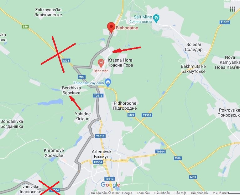 Hiện Quân đội Ukraine vẫn có thể sử dụng một con đường tiếp viện cho Bakhmut, đây là tuyến đường cao tốc M03 ở phía tây bắc thành phố, dẫn đến thành phố Slavyansk. Các tuyến tiếp tế còn lại đã bị cắt đứt một phần hoặc hoàn toàn và nằm dưới sự kiểm soát của Quân đội Nga. Nếu quân Nga chiếm được làng Paraskovievka, thì Bakhmut chính thức bị “đóng nồi hầm”. 