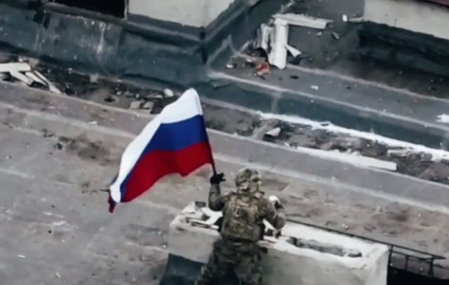 Như vậy AFU đã bị đánh bật khỏi khu vực Nhà máy nhiệt điện Kurakhovskaya, pháo đài cuối cùng của họ, sau khi họ để mất quyền kiểm soát khu dân cư của thành phố. Như vậy, Quân đội Nga (RFAF) đã thực sự hoàn thành giai đoạn chính của chiến dịch theo hướng Kurakhovsky, giành quyền kiểm soát một trong những trung tâm công nghiệp và hậu cần lớn nhất ở phía tây Donbass.