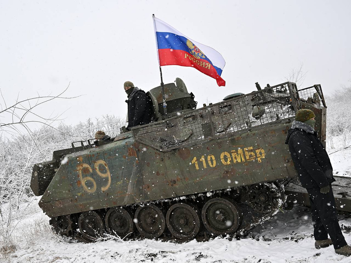 Hiện RFAF đã thiết lập quyền kiểm soát các đầu cầu quan trọng ở hướng nam Pokrovsk như Shevchenko, Pishchane và đang tích cực mở rộng đầu cầu này về phía tây. Ở khu vực phía đông nam Pokrovsk, RFAF đang tấn công mạnh vào phía bắc Dachens'ke, Lysivka và Sukhoi Yar.