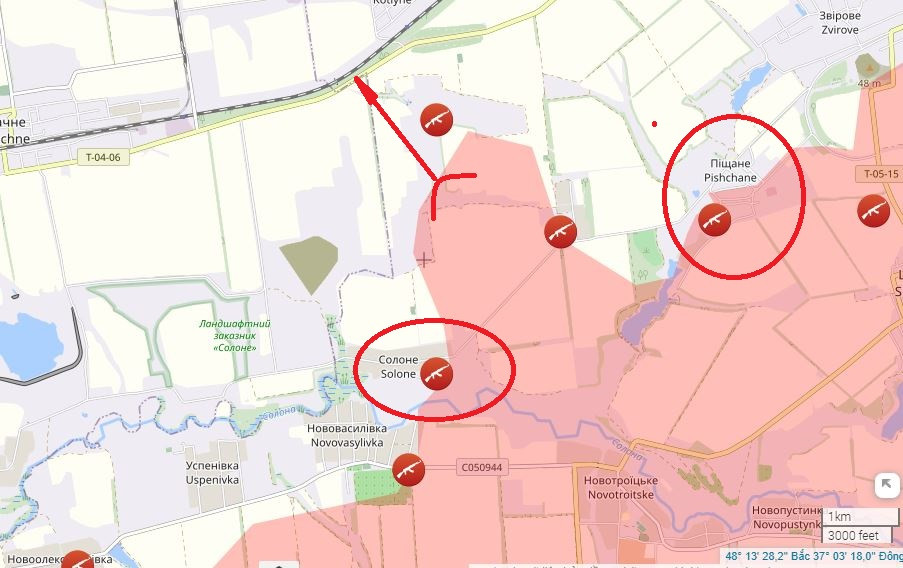 Vấn đề sống còn với AFU là phải giữ bằng được các khu vực phía trước Pishchane, Vovkove và Solyonoy. Nhưng ở phía bắc Vovkove và Pishchane, quân Nga tiến dọc theo khe núi, đến trục đường T-0406, chạy từ Mezhevoye - Pokrovsk, tiếp cận ở khoảng cách khoảng một km.
