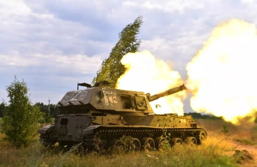 Lực lượng liên quân Nga không cần vội tấn công, họ chỉ cần thực hiện chiến thuật bao vây và nã đạn pháo vào các khu vực nghi ngờ. Khi quân phòng thủ Ukraine hết đạn dược và lương thực, họ sẽ phải đầu hàng một cách tự nhiên. 