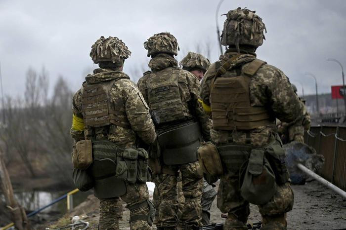 Nếu trước đây, Quân đội Ukraine có mọi hy vọng thoát nhanh ra khỏi vòng vây. Tuy nhiên, trước sự chần chừ của lãnh đạo Ukraine, khiến các đơn vị của họ nhất quyết bám trụ Bakhmut; giờ họ đã bỏ lỡ thời cơ tốt nhất để thoát ra, và các đơn vị Ukraine phải đối mặt với kết cục là bị bao vây. 