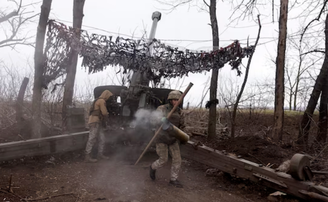 Để duy trì khả năng cạnh tranh với đối thủ trong điều kiện chiến đấu tiết kiệm đạn, quân đội Ukraine hiện đang lựa chọn mục tiêu kỹ càng hơn, thường ưu tiên mục tiêu là vũ khí phương tiện trước, sinh lực sau. Độ chính xác là rất quan trọng, vì không trúng mục tiêu có nghĩa là lãng phí.