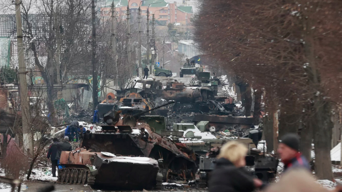 Các đoàn xe “lộ thiên” của Quân đội Nga khi đó không có sự bảo vệ bởi phòng không cũng giống như ở chiến trường Nagorno-Karabakh, đã bị trúng những quả đạn xuyên thủng lớp áo giáp mỏng của xe bọc thép và xe tăng mà không hề có vũ khí nào đánh trả.