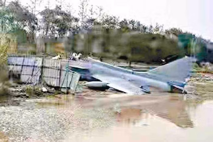 Các chuyên gia không loại trừ rằng, thông tin về vấn đề này có thể được công bố để làm mất uy tín của động cơ Nga và thúc đẩy động cơ sản xuất tại Trung Quốc. Nhưng hiện tại, giới chuyên gia vẫn nghi ngờ về độ tin cậy của động cơ do Trung Quốc sản xuất.