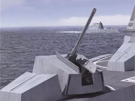 Pháo hải quân AGS là loại pháo hải quân tầm xa, cỡ nòng 155mm, chiều dài nòng pháo gấp 62 lần cỡ đạn (155mm×62), tổng trọng lượng lên tới 104 tấn, nặng hơn loại pháo MK45 đến 21 tấn và cũng nặng hơn nhiều so với khẩu MK71 đến 26 tấn.