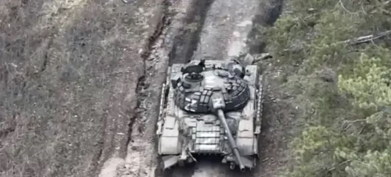 Trong số các đơn vị của Cụm quân Trung tâm của Nga, Lữ đoàn bộ binh cơ giới số 15 và các trung đoàn bộ binh cơ động tấn công nhanh về phía bắc làng Yevgenivka và tiếp tục tiến dọc theo tuyến đường sắt đến làng Procheres (Прогрес) ở phía tây. Việc giải tỏa nhanh chóng các vị trí của Ukraine dọc hai bên tuyến đường sắt cũng được thực hiện. 