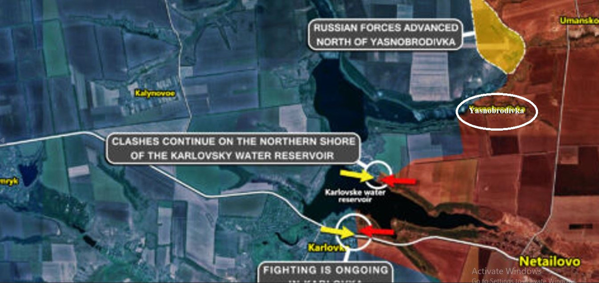 Tình trạng tương tự cũng xảy ra ở làng Yasnobrodivka, cách Novoselivka Persha 10 km về phía nam, ngôi làng này đã bị Quân đội Nga chiếm đóng hoàn toàn vào khoảng ngày 12/7, và trước đó quân Ukraine tại đây đã rơi vào một cảnh tượng hết sức bi đát, khi bị kẹp giữa một hồ chứa nước lớn ở phía bắc và một hồ chứa lớn ở phía tây nam.