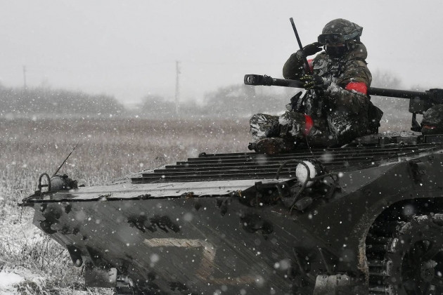 Hiện tại quân Nga mới bắt đầu khởi động chiến dịch tấn công. Gần Kupyansk, 500 xe tăng cùng các đơn vị khác nhau đã được tập hợp; chiến dịch tấn công của quân Nga hứa hẹn sẽ rất ác liệt và họ chỉ dừng lại khi giành chiến thắng, ông Karasev nói. 