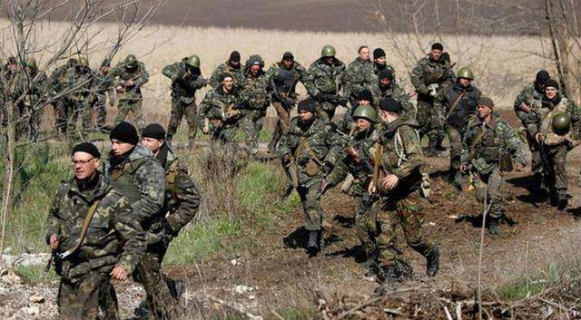 Trong khi đó, Bộ chỉ huy chiến dịch miền Nam của Ukraine đã công bố một thông điệp, trong đó không còn tuyên bố nào về "cuộc phản công của Lực lượng vũ trang Ukraine vào Kherson"; mà thông tin hoàn toàn ngược lại đó là "khả năng xảy ra một cuộc phản công của Nga ở phía bắc khu vực Kherson đang tăng lên".