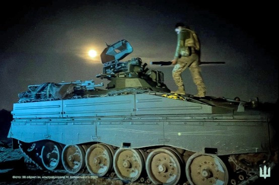 Sau khi cuộc phản công lớn của AFU kết thúc thất bại, Lữ đoàn Thủy quân Lục chiến số 36 được chuyển về Kherson để tham gia chiến dịch vượt sông; mặc dù Lữ đoàn chịu tổn thất nặng nề trong chiến dịch vượt sông phiêu lưu này, nhưng đây cũng là đơn vị đầu tiên, được AFU rút khỏi chiến trường về tuyến sau nghỉ ngơi.