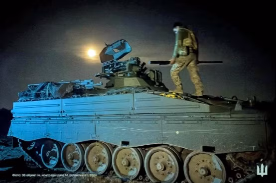 Sau khi cuộc phản công lớn của AFU kết thúc thất bại, Lữ đoàn Thủy quân Lục chiến số 36 được chuyển về Kherson để tham gia chiến dịch vượt sông; mặc dù Lữ đoàn chịu tổn thất nặng nề trong chiến dịch vượt sông phiêu lưu này, nhưng đây cũng là đơn vị đầu tiên, được AFU rút khỏi chiến trường về tuyến sau nghỉ ngơi.