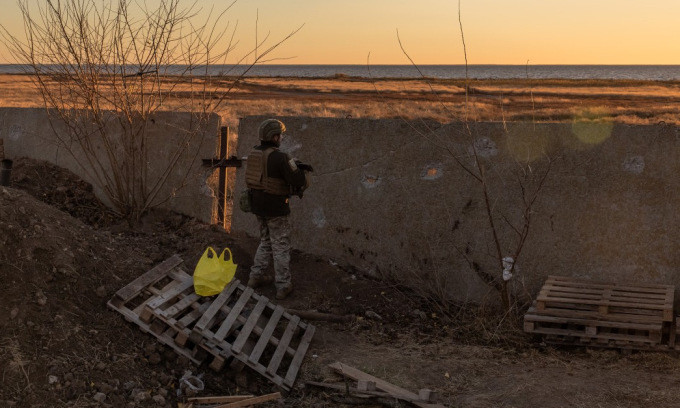 Nhìn lại chiến dịch đổ bộ này, thất bại của quân Ukraine không phải ngẫu nhiên. Trong bối cảnh không có lực lượng yểm trợ từ trên không, lực lượng tiếp viện và vật tư tiếp theo, việc triển khai chiến dịch vượt sông của Quân đội Ukraine dường như quá cực đoan và mạo hiểm.