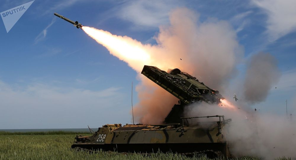 Do lực lượng dân quân ly khai thường sử dụng máy bay không người lái để trinh sát và sửa bắn cho pháo binh của họ vào các vị trí của quân đội Ukraine, cũng như thực hiện trinh sát; nhưng hiện tại hỏa lực dày đặc của lực lượng phòng không Ukraine, không cho phép dân quân làm điều này.