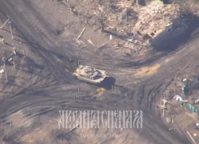 Như vậy gần đây, Quân đội Ukraine thường xuyên sử dụng xe tăng M1A1 SA Abrams mà Mỹ viện trợ trong chiến đấu, và chỉ ở khu vực phía tây Avdiivka. Theo các nguồn tin tình báo của Nga cho biết, số xe tăng Abrams này đều thuộc về Lữ đoàn bộ binh cơ giới 47 của Ukraine.