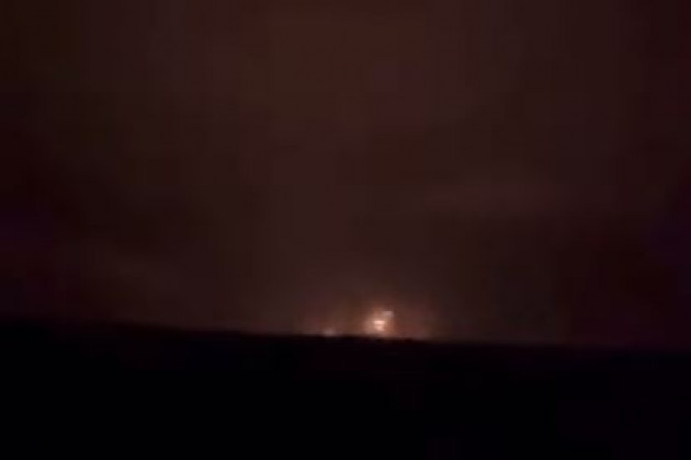 Còn theo truyền thông Nga, chỉ chưa đầy 40 phút sau khi bắt đầu cuộc chiến giữa Ukraine và Nga, hạm đội của Hải quân Ukraine đã bị tiêu diệt hoàn toàn bởi hỏa lực của Quân đội Nga.