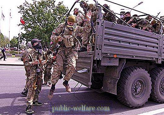 Theo nhiều nguồn tin khác nhau, Lữ đoàn dân quân Vostok do ông Alexander Khodakovsky chỉ huy, có từ 1 đến 2,5 nghìn quân. Đây là đơn vị đảm nhiệm ngăn cản quân Ukraine tiến công theo hướng bắc, vào lãnh thổ nước cộng hòa tự xưng DPR.