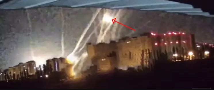 Mặc dù phương Tây tuyên bố rằng, hệ thống Patriot chỉ gặp "những vết thương nhẹ, không hề bị ảnh hưởng"; nhưng xét từ sự “im lặng” của những khẩu đội Patriot trong vài ngày qua, nhiều khả năng hệ thống phòng không này đã bị Nga đánh trúng. Ảnh: CCTV. 