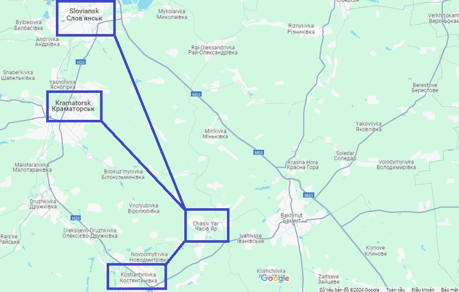 Chasov Yar là một thị trấn có độ cao tương đối lớn, một khi Chasov Yar bị quân Nga chiếm được, họ có thể tận dụng các điểm cao có giá trị chiến thuật ở thị trấn này, để tiến hành các cuộc tấn công bằng pháo binh liên tục vào hai thành phố gần ở Chasov Yar là Kramatorsk, Sloviansk và Kostiantynivka.