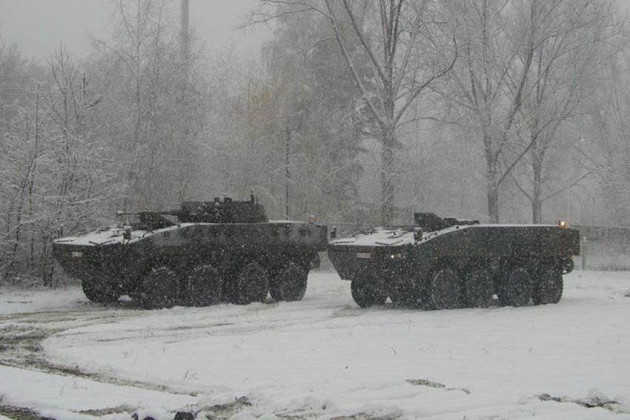 Một ngày trước đó (ngày 24/2), khi cố gắng chuẩn bị mở cuộc phản công ở khu vực phía bắc của mặt trận, Quân đội Ukraine đã tiến hành các chiến dịch tấn công theo hướng nam, nhưng họ cũng không thành công.