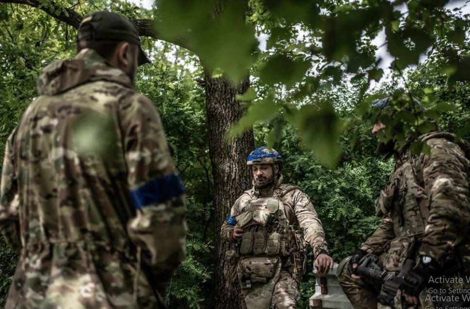 Trên hướng Liptsy, quân Ukraine đã thực hiện ba nỗ lực trong đêm, để tấn công các vị trí của Nga, cuộc tấn công được thực hiện theo nhóm nhỏ. Chỉ huy Quân đội Ukraine muốn dựa vào sự bất ngờ, nhưng đều không thành công. Cả ba đợt tiến công đều bị đẩy lùi, quân Ukraine bị tổn thất nên phải rút lui.