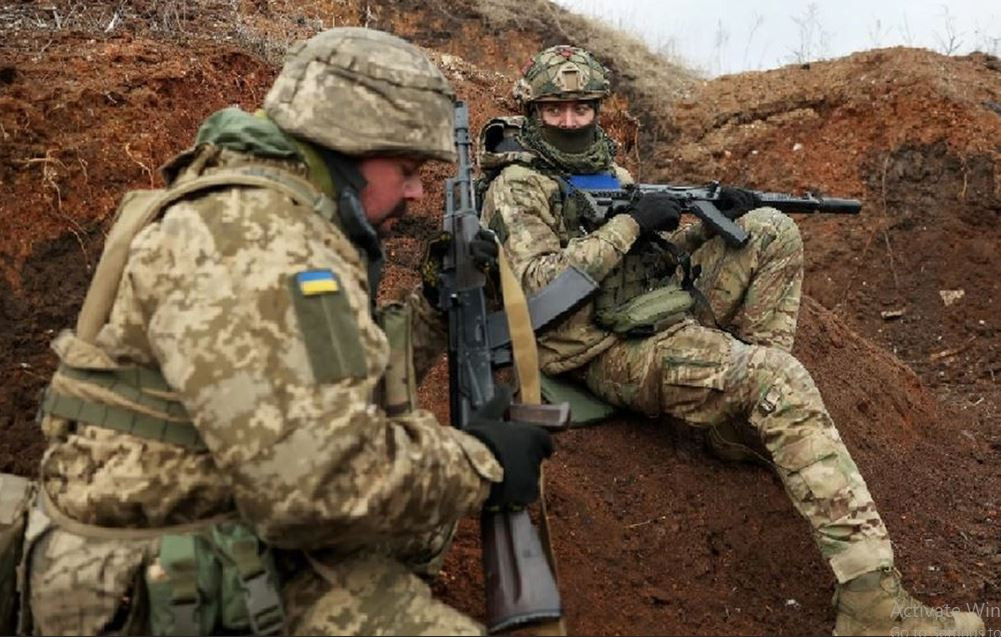 Truyền thông Nga cũng cho biết, các đơn vị xung kích của Nga tiến vào thành phố Toretsk đã được công bố vài ngày trước, nhưng chưa có xác nhận chính thức nào về điều này. Đồng thời, các chuyên gia từ lâu đã báo hiệu hoàn cảnh khó khăn của quân Ukraine ở khu vực này.