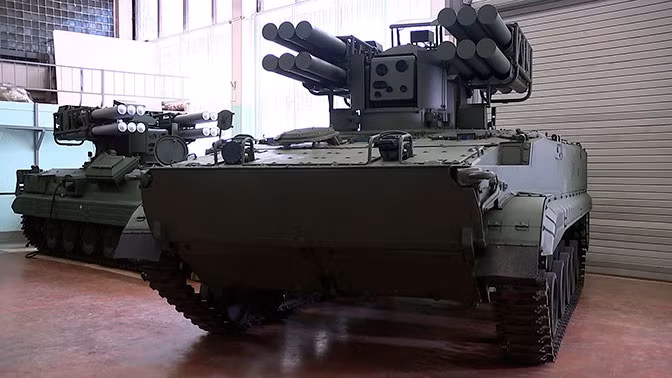 Công ty Rostec được cho là đã hoàn thành việc phát triển Ptitselov vào năm ngoái. Tuy nhiên, cuộc chiến ở Ukraine đã làm thay đổi kế hoạch nhiều dự án vũ khí của Nga và Ptitselov cũng không là ngoại lệ. Gần 12 tháng sau, Rostec thông báo rằng họ đã hoàn thành quá trình phát triển.