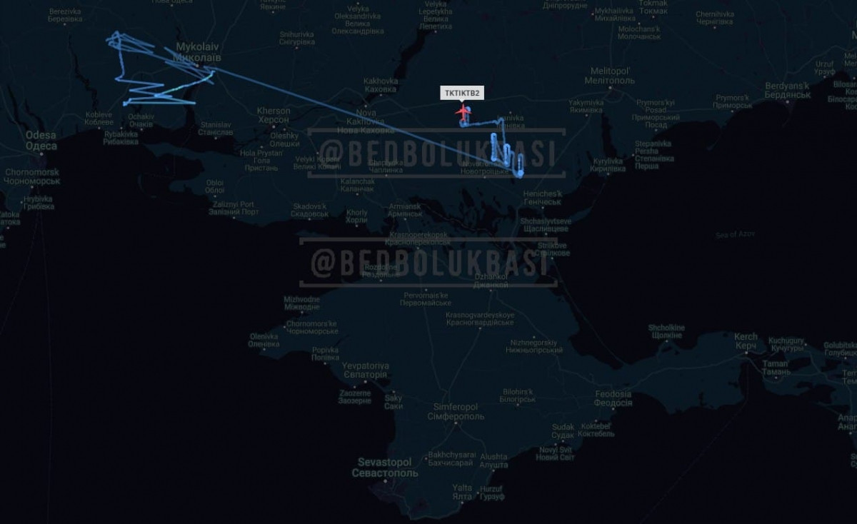 Không chỉ sử dụng UAV TB2 trên phần lãnh thổ ly khai, Quân đội Ukraine còn khiêu khích khi đưa loại UAV này tới gần biên giới Nga. Truyền thống Nga, UAV TB2 của Ukraine ở khu vực chỉ cách biên giới phía bắc của Crimea từ 38-40 km, nơi có lẽ các hệ thống phòng không của Nga đang được “thử nghiệm”. Nguồn ảnh: Pinterest.