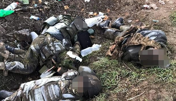 Theo quân đội Ukraine, một nửa thương vong của quân đội Nga trên chiến trường Ukraine đến từ mặt trận Bakhmut. Tuy nhiên, phía Nga cũng cho rằng quân đội Ukraine phải hứng chịu rất nhiều tổn thất ở mặt trận này.