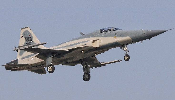 Phiên bản nâng cấp F-5TH của Không quân Hoàng gia Thái Lan do Israel thực hiện. Nguồn Militarywatchmagazine. Các lực lượng không quân sử dụng chính còn lại bao gồm Đài Loan, Hàn Quốc, Iran, Thái Lan; mặc dù ở Đài Loan và Hàn Quốc, F-5 đã được thay thế bằng F-16 Block 70/72 và FA-50 tương ứng. Phi đội F-5 của Đài Loan đã được chứng minh là có vấn đề đặc biệt về chất lượng trong những năm gần đây, với ba chiếc bị mất do tai nạn trong vòng chưa đầy sáu tháng kể từ ngày 29/10/2020. Tuy nhiên, F-5 vẫn được coi là chiến đấu cơ tương đối đáng tin cậy do được trang bị hai động cơ, không giống như F-16 và F-35, chỉ sử dụng thiết kế một động cơ. Với chi phí hoạt động đặc biệt thấp và các yêu cầu bảo trì của F-5, khiến nó được đánh giá cao cho các vai trò như đóng giả máy bay chiến đấu của đối phương và tăng số lượng chiến đấu cơ như của Hàn Quốc hiện nay. F-5E Tiger II đã nhiều lần được đề xuất nâng cấp đầy tham vọng, cũng như một phiên bản kế nhiệm với tính năng nổi trội với tên gọi chương trình F-20, mặc dù chương trình này không thu hút được khách hàng và chưa bao giờ được đưa vào sản xuất hàng loạt.
