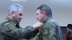 Sau khi tái tổ chức Quân khu phía Tây, Tướng Lapin được bổ nhiệm giữ chức Tư lệnh Quân khu Leningrad cực kỳ quan trọng. Các đơn vị dưới quyền ông chỉ huy bao gồm Tập đoàn quân 6, 11, 44 và Tập đoàn quân liên hợp số 14 (trước đây là Hạm đội phương Bắc), cùng các đơn vị bảo đảm,...